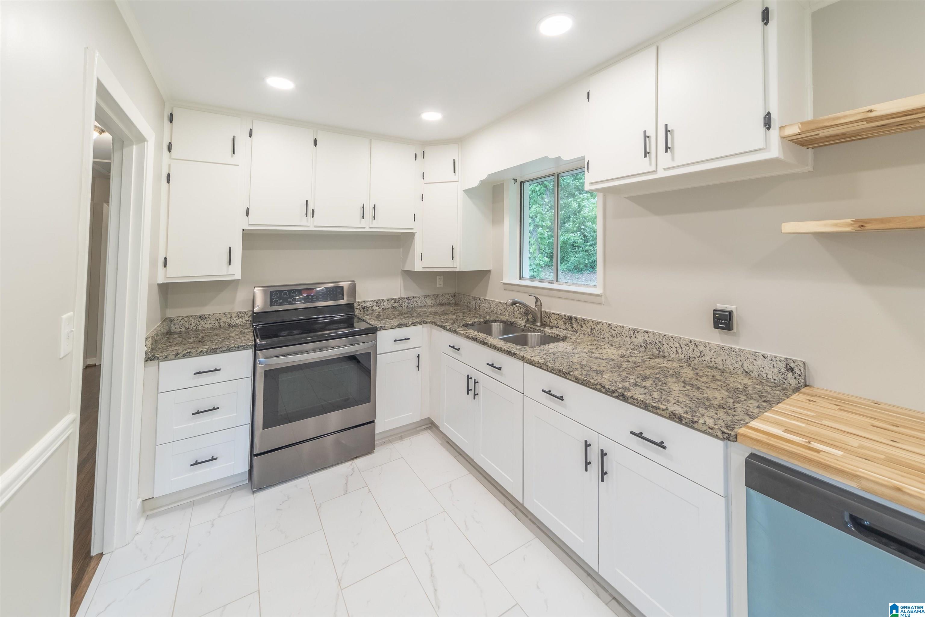 709 Rebecca Road Birmingham, AL 35206 - Photo 2 of 19
