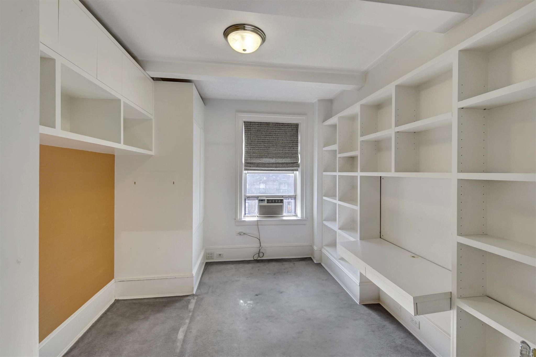 65 East 96th Street, Unit 16B Manhattan, NY 10128 - Photo 17 of 45 Mudroom featuring cooling unit