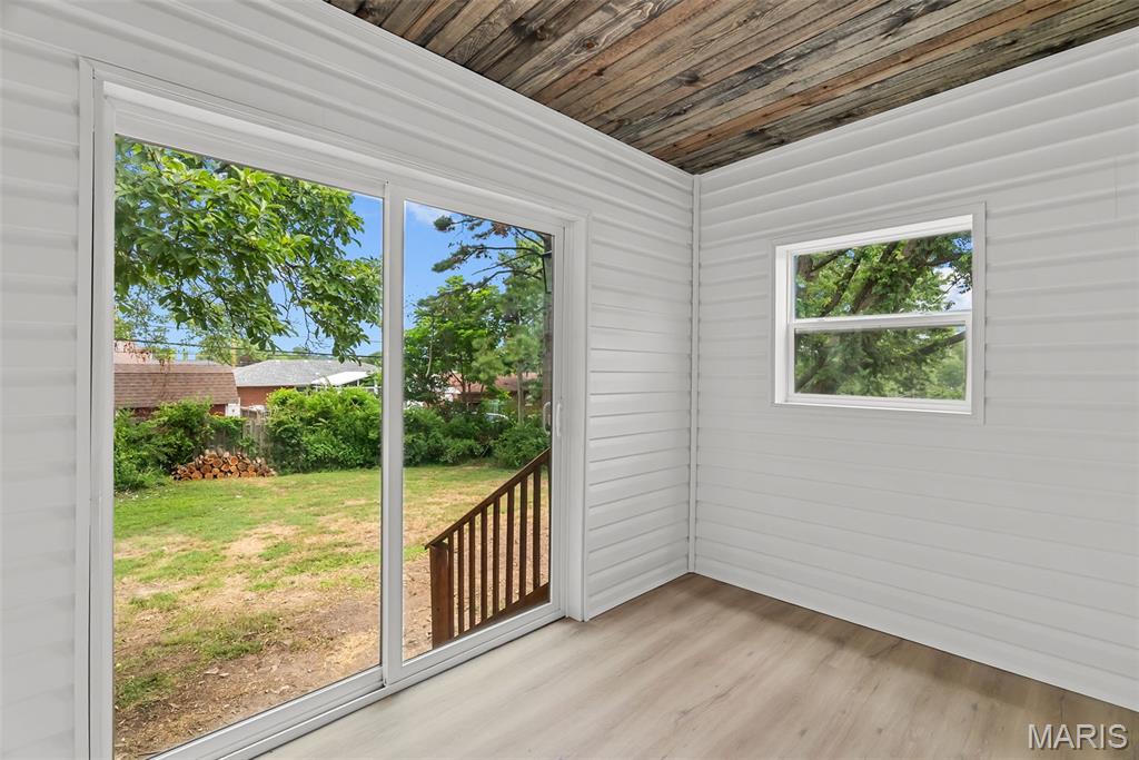 9515 Koerber Lane Affton, MO 63123 - Photo 24 of 48