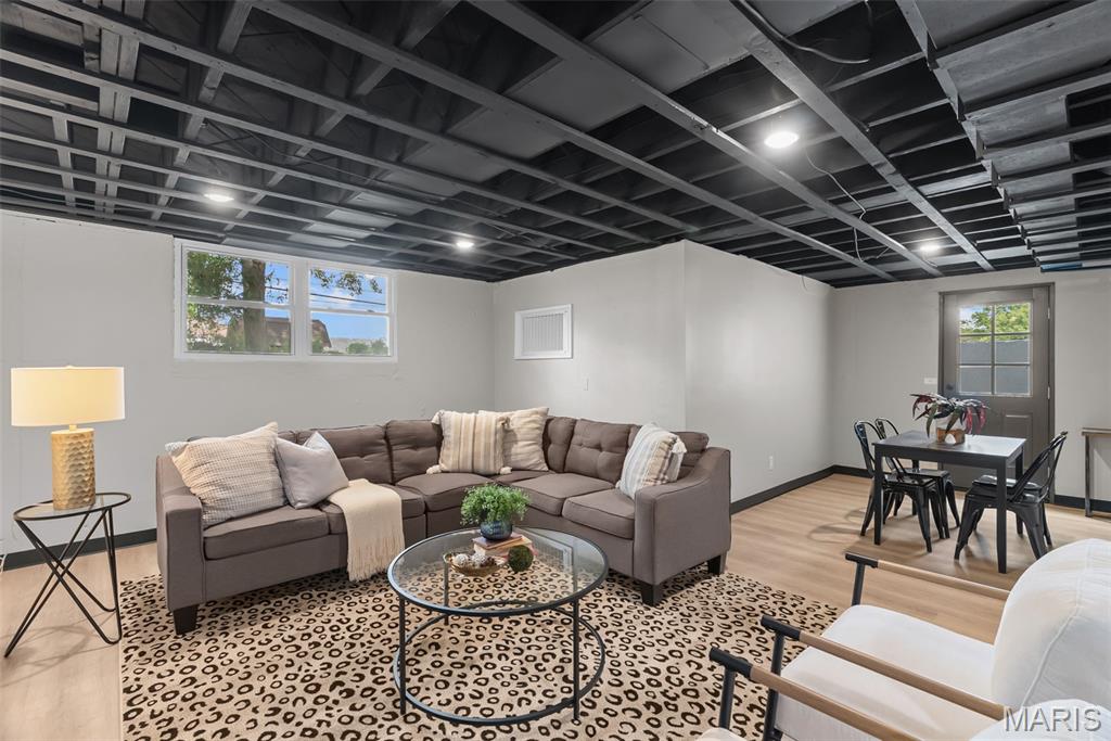 9515 Koerber Lane Affton, MO 63123 - Photo 38 of 48