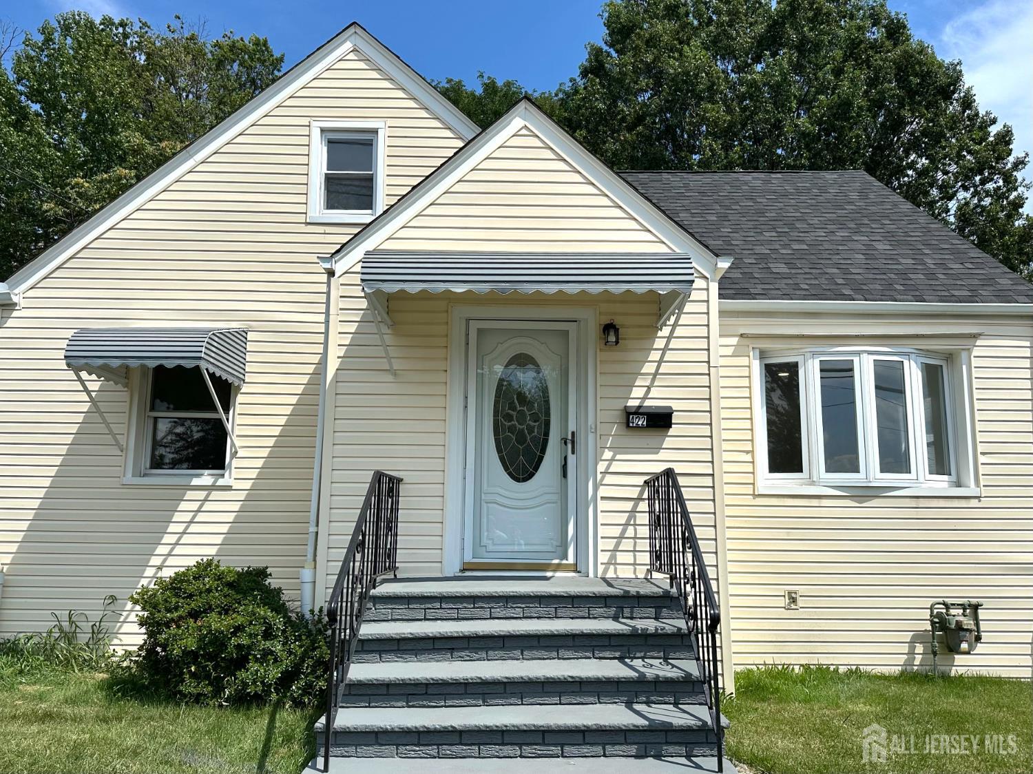 422 Crows Mill Road Fords, NJ 08863 - Photo 1 of 49 Gallery Image 1