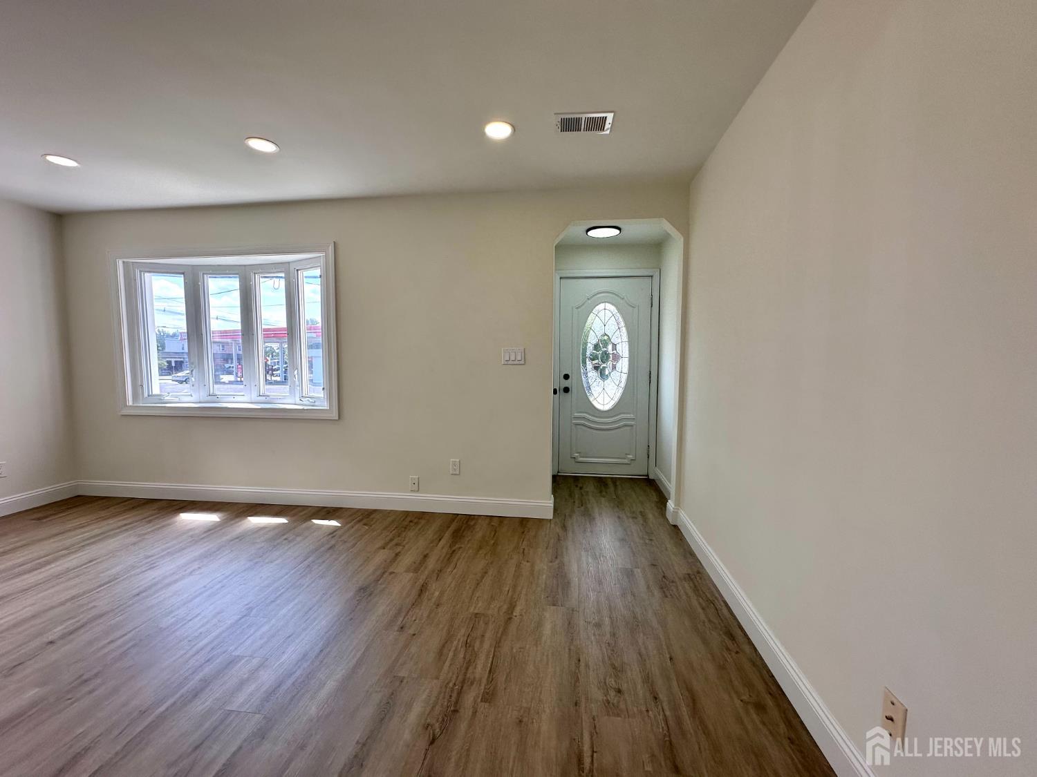 422 Crows Mill Road Fords, NJ 08863 - Photo 12 of 49 Gallery Image 12