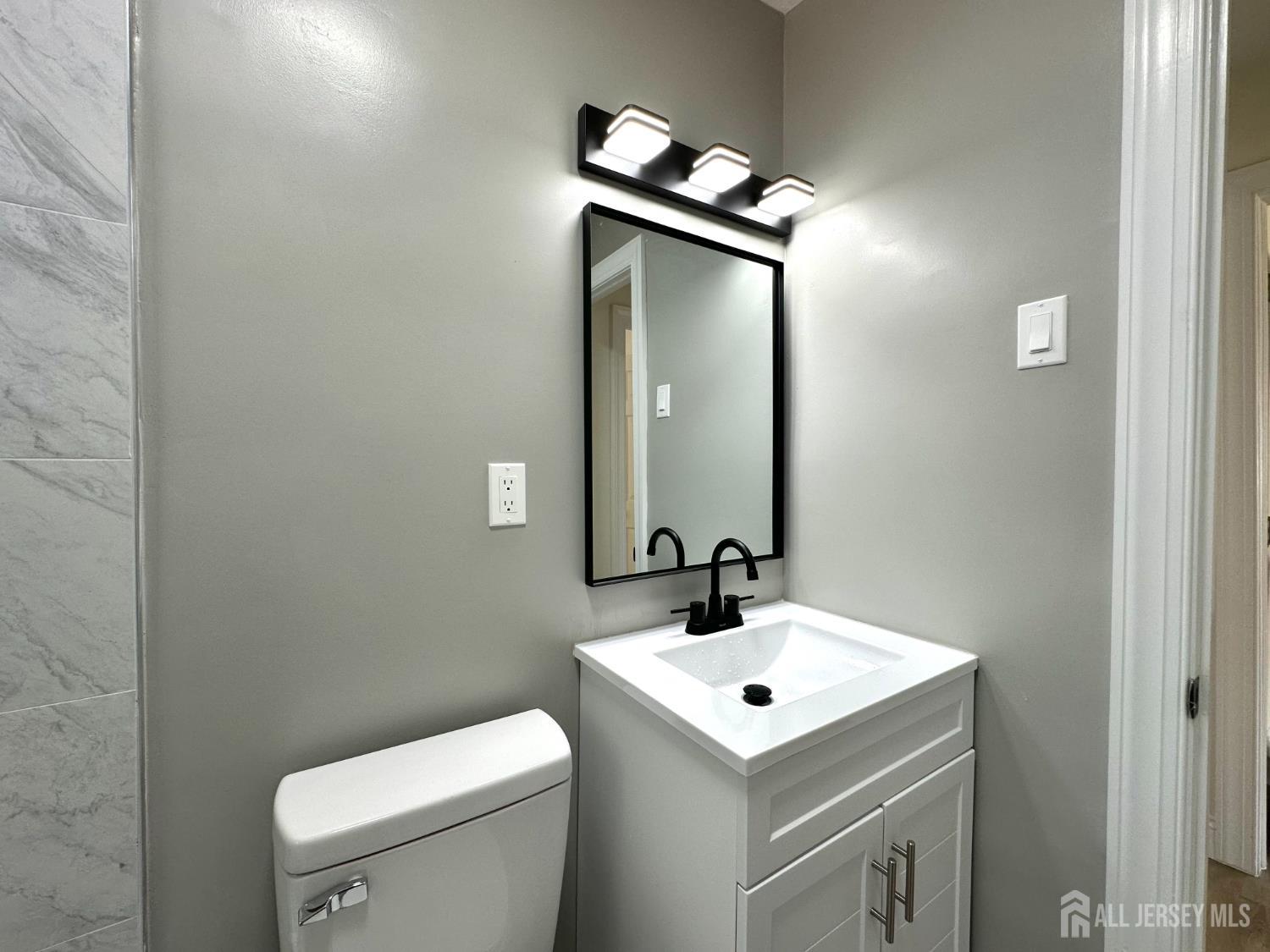 422 Crows Mill Road Fords, NJ 08863 - Photo 21 of 49 Gallery Image 21
