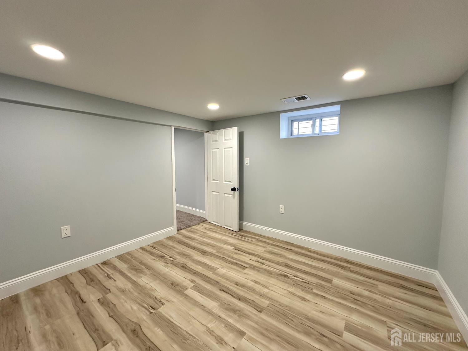 422 Crows Mill Road Fords, NJ 08863 - Photo 39 of 49 Gallery Image 39