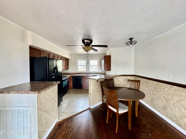 $259,000 | 101 East Maire Avenue, Clinton, TN 37716