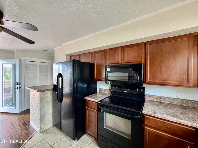 $259,000 | 101 East Maire Avenue, Clinton, TN 37716