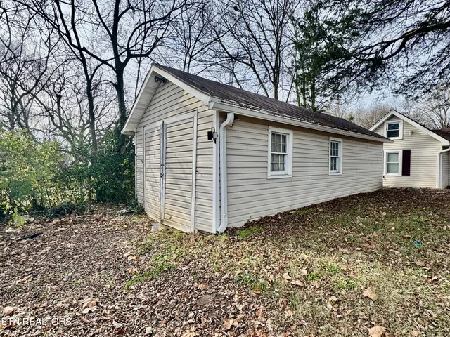 $259,000 | 101 East Maire Avenue, Clinton, TN 37716