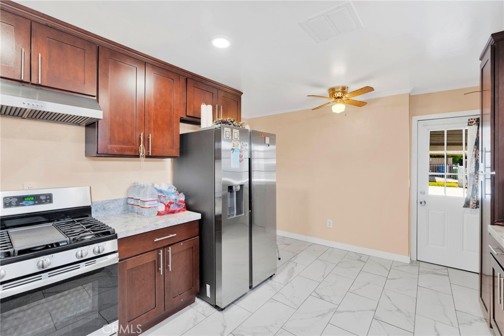 7664 Beckett Street Tujunga, CA 91042 - Photo 14 of 55