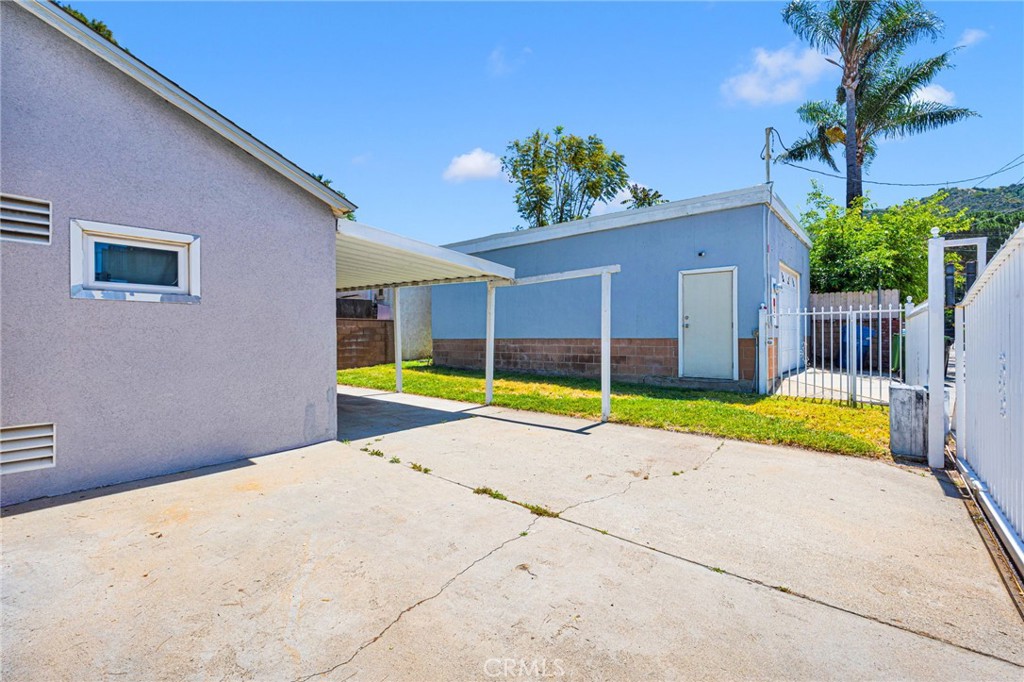 7664 Beckett Street Tujunga, CA 91042 - Photo 39 of 55