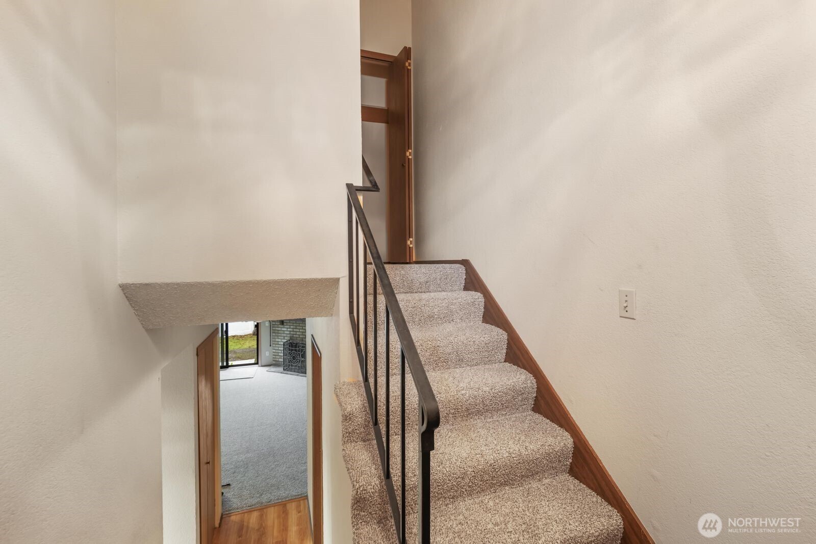 323 Southwest 112th Street, Unit 102 Seattle, WA 98146 - Photo 13 of 32