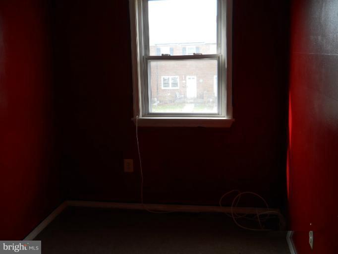 8186 Mid Haven Road Dundalk, MD 21222 - Photo 11 of 21 a close up of a window