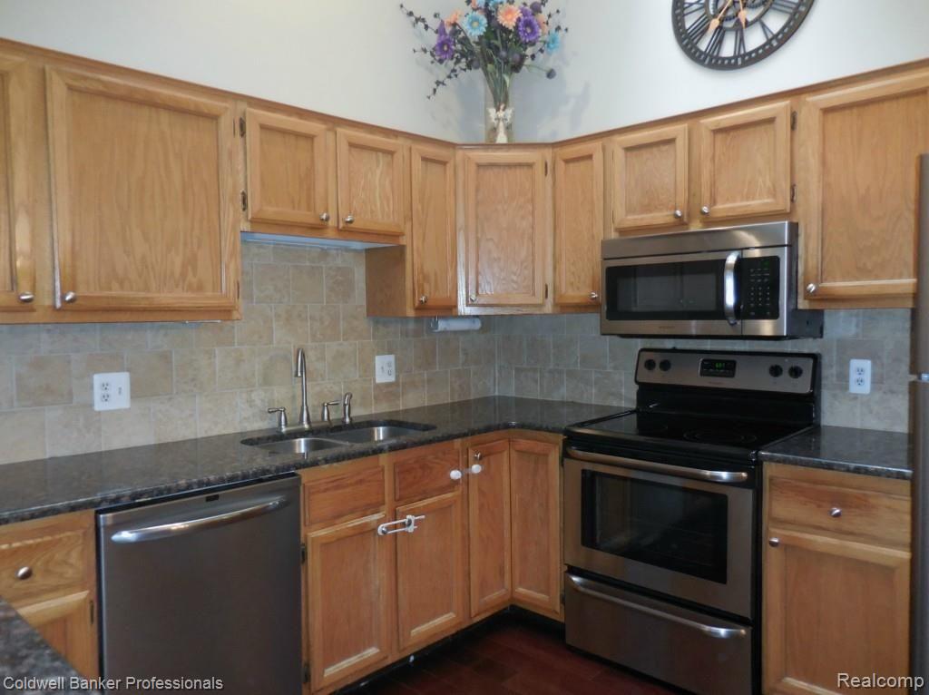 40000 Crosswinds Road Novi, MI 48375 - Photo 5 of 40