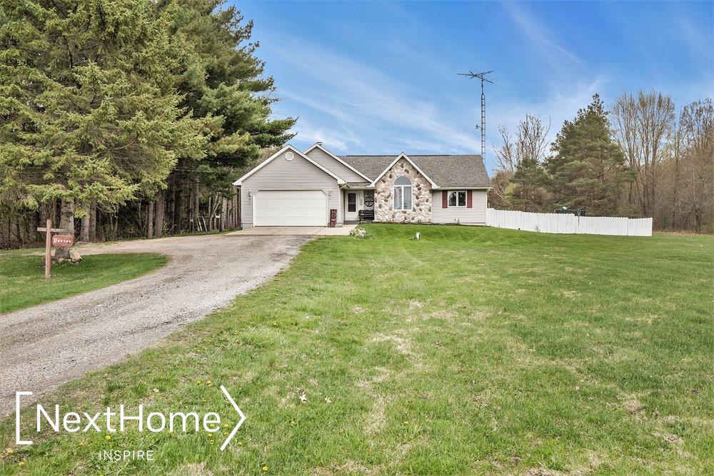 12456 Marshall Road Montrose, MI 48457 - Photo 4 of 41 50106751-3.JPG
