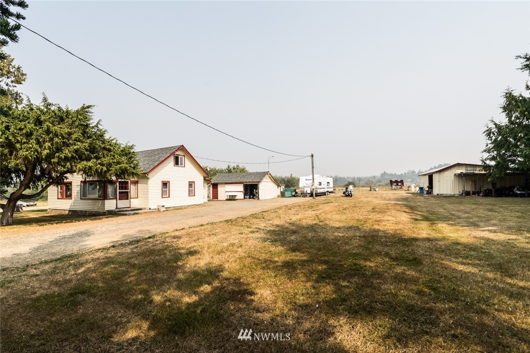 3710 North Hoffman Road Oak Harbor, WA 98277 - Photo 1 of 25 Gallery Image 1