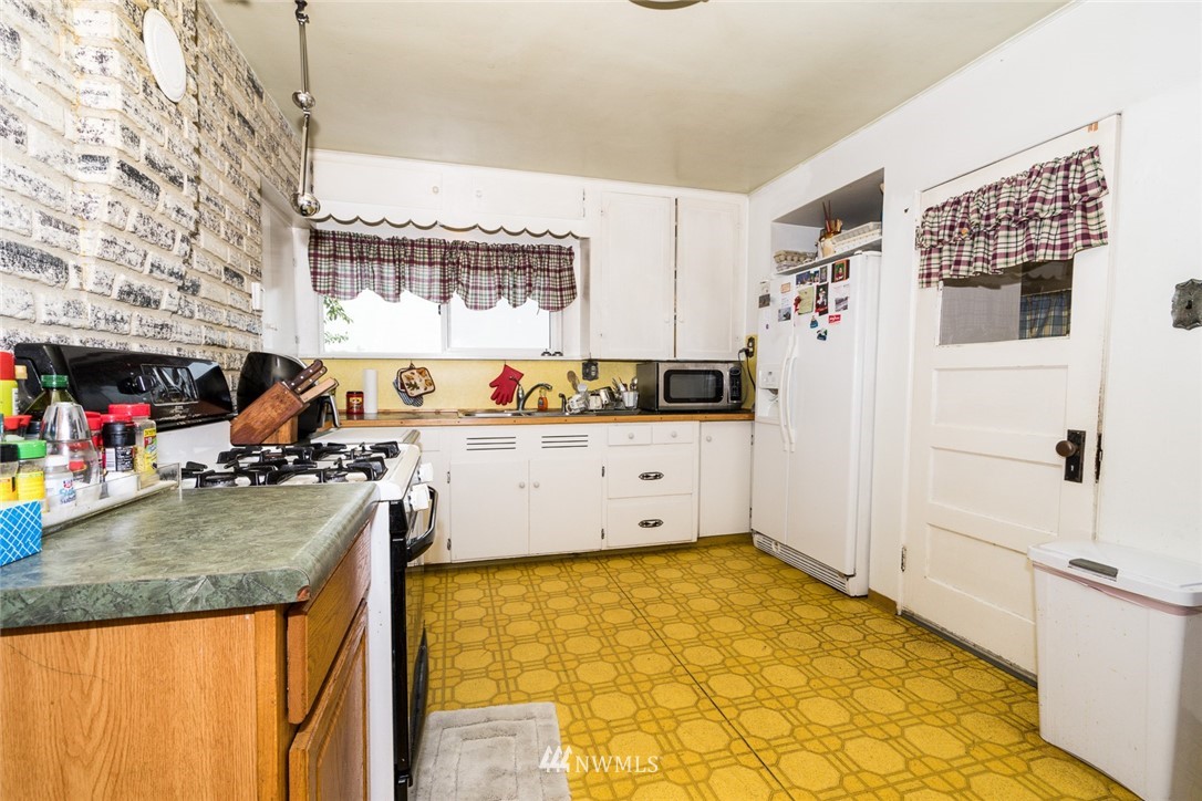 3710 North Hoffman Road Oak Harbor, WA 98277 - Photo 12 of 25 Gallery Image 12