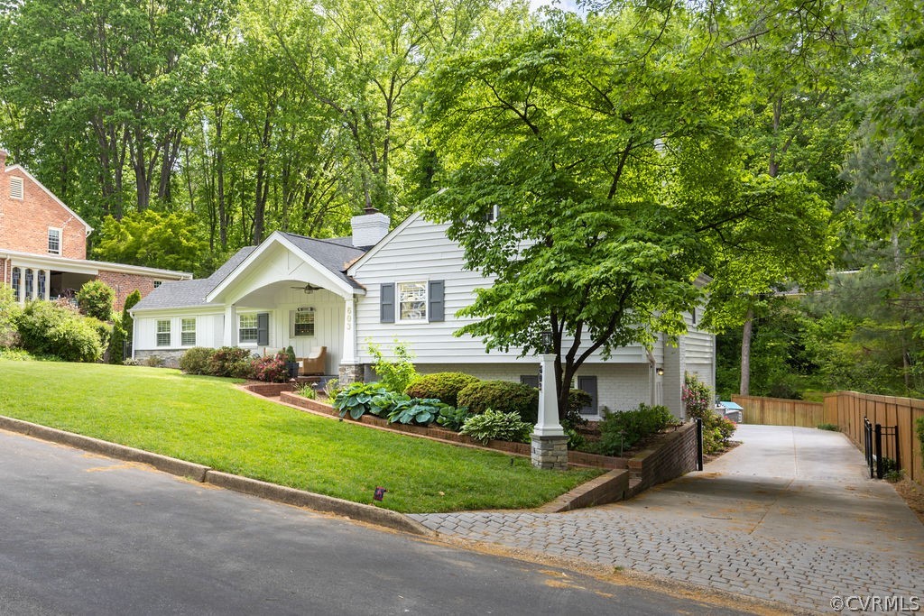 603 Ridge Top Road Henrico, VA 23229 - Photo 3 of 48 Driveway with auto gate