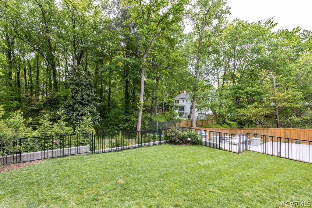 603 Ridge Top Road Henrico, VA 23229 - Photo 39 of 48 Large flat play area