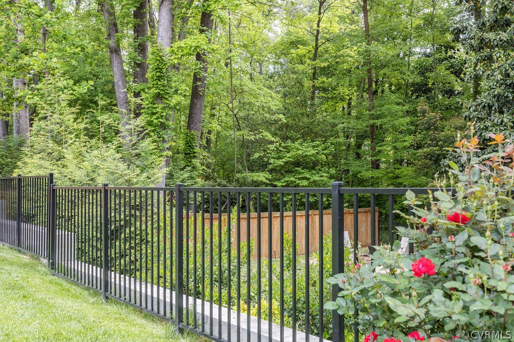 603 Ridge Top Road Henrico, VA 23229 - Photo 40 of 48 Newly installed fencing and exterior lighting