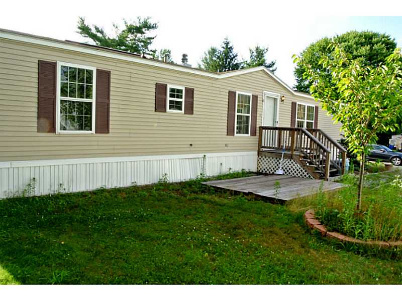 35 Hemlock Road Glocester, RI 02814 - Photo 1 of 10 Exterior Front.