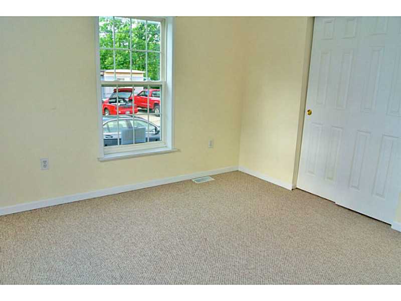 35 Hemlock Road Glocester, RI 02814 - Photo 8 of 10 Bedroom.