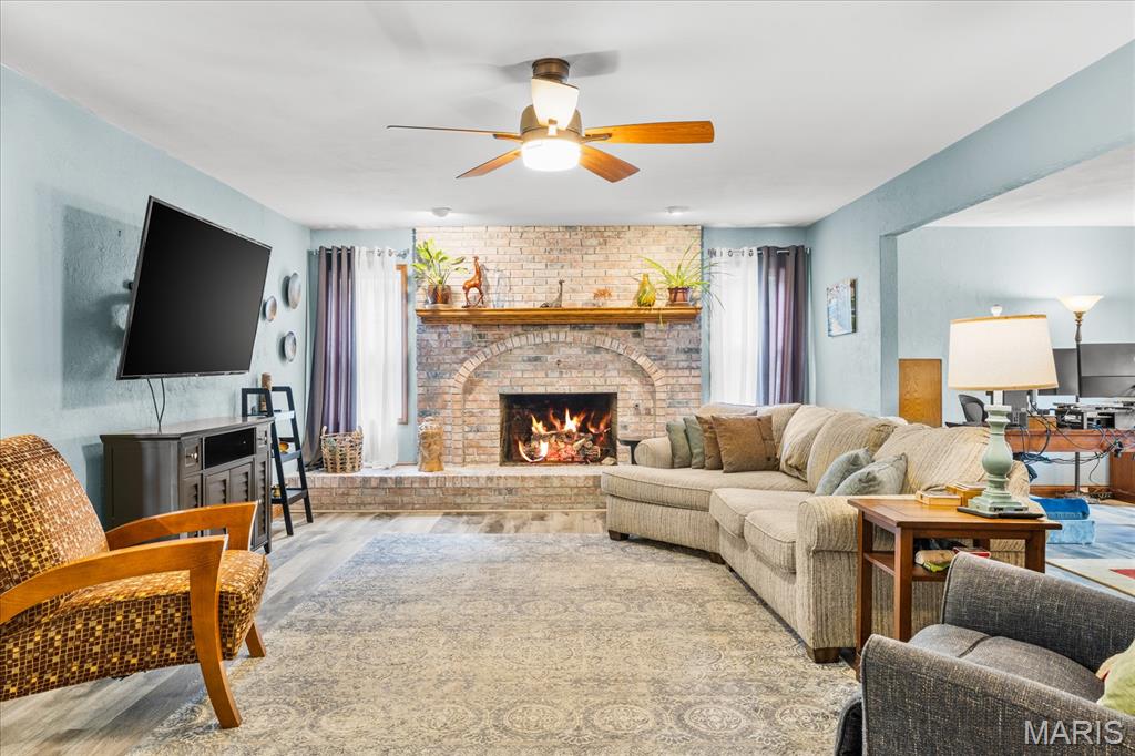 1046 Shadow Ridge Crossing O'Fallon, IL 62269 - Photo 5 of 63