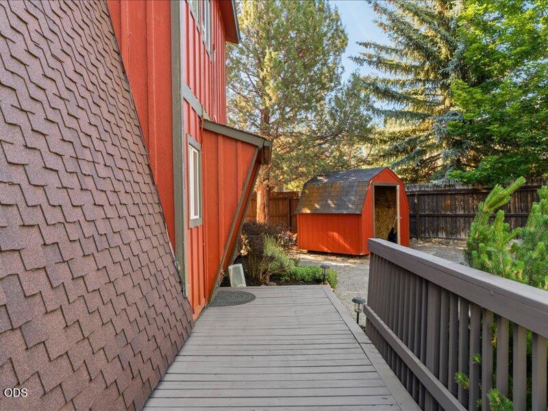 61170 Ferguson Road Bend, OR 97702 - Photo 8 of 55