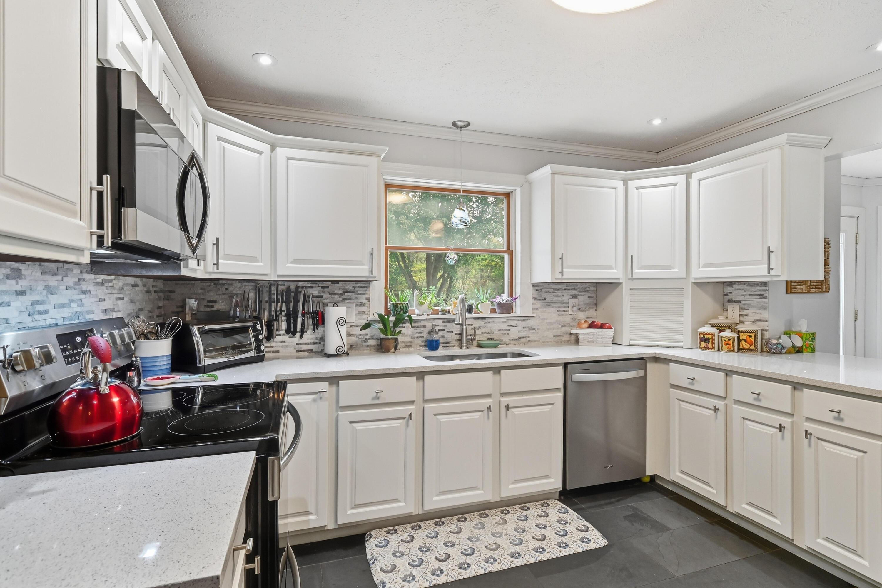 2631 Bell Road Mansfield, OH 44904 - Photo 19 of 61 CAT_7608