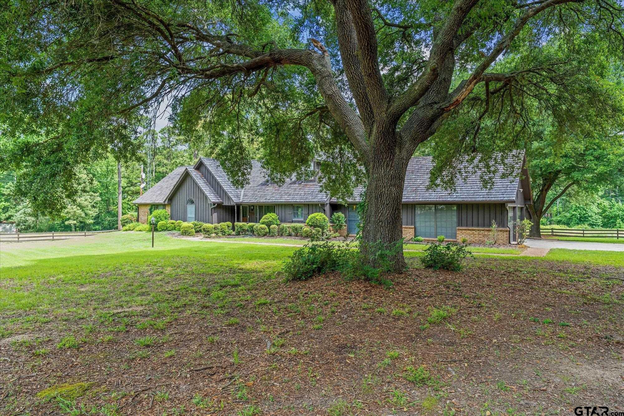 15246 7 League Road Tyler, TX 75703 - Photo 2 of 41