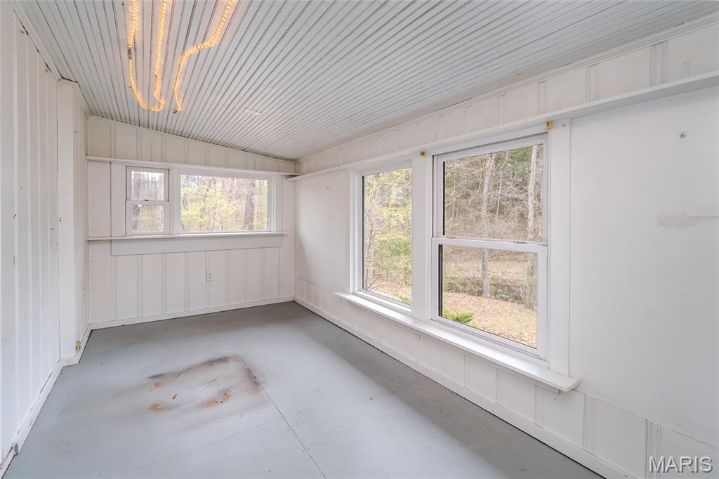 2946 Camp Mo-Val Road Union, MO 63084 - Photo 17 of 41