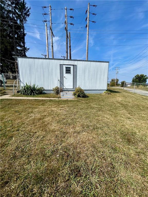 39 Murphy Street Uniontown, PA 15401 - Photo 32 of 35 a view of a indoor basketball court