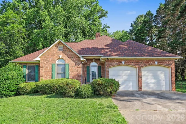 $345,000 | 104 Provincial Road, Gastonia, NC 28056