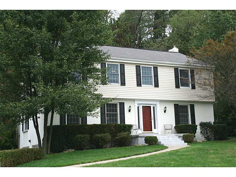 9461 North Florence Road Pittsburgh, PA 15237 - Photo 1 of 13 Exterior Front.