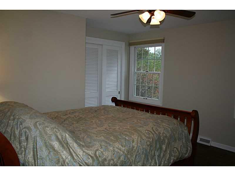 9461 North Florence Road Pittsburgh, PA 15237 - Photo 13 of 13 Bedroom.