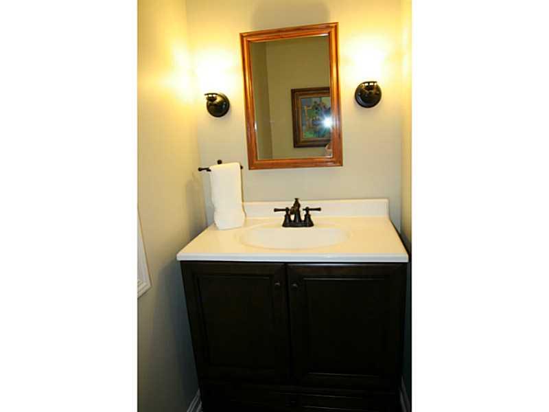 9461 North Florence Road Pittsburgh, PA 15237 - Photo 8 of 13 Partial Bath.