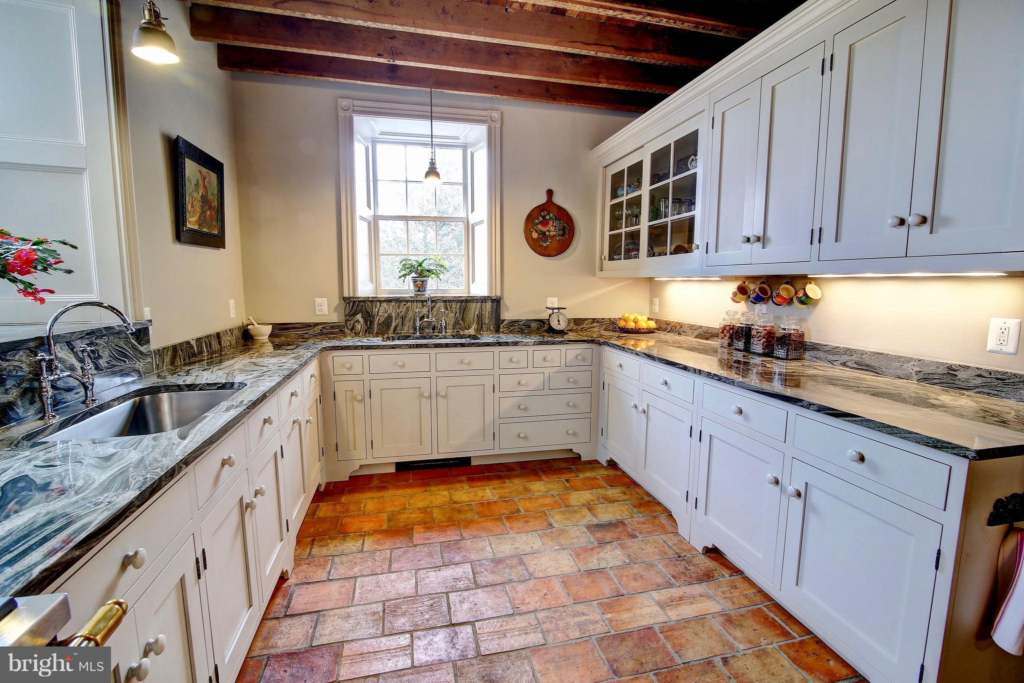 2045 Reed Road Knoxville, MD 21758 - Photo 11 of 30 Kitchen