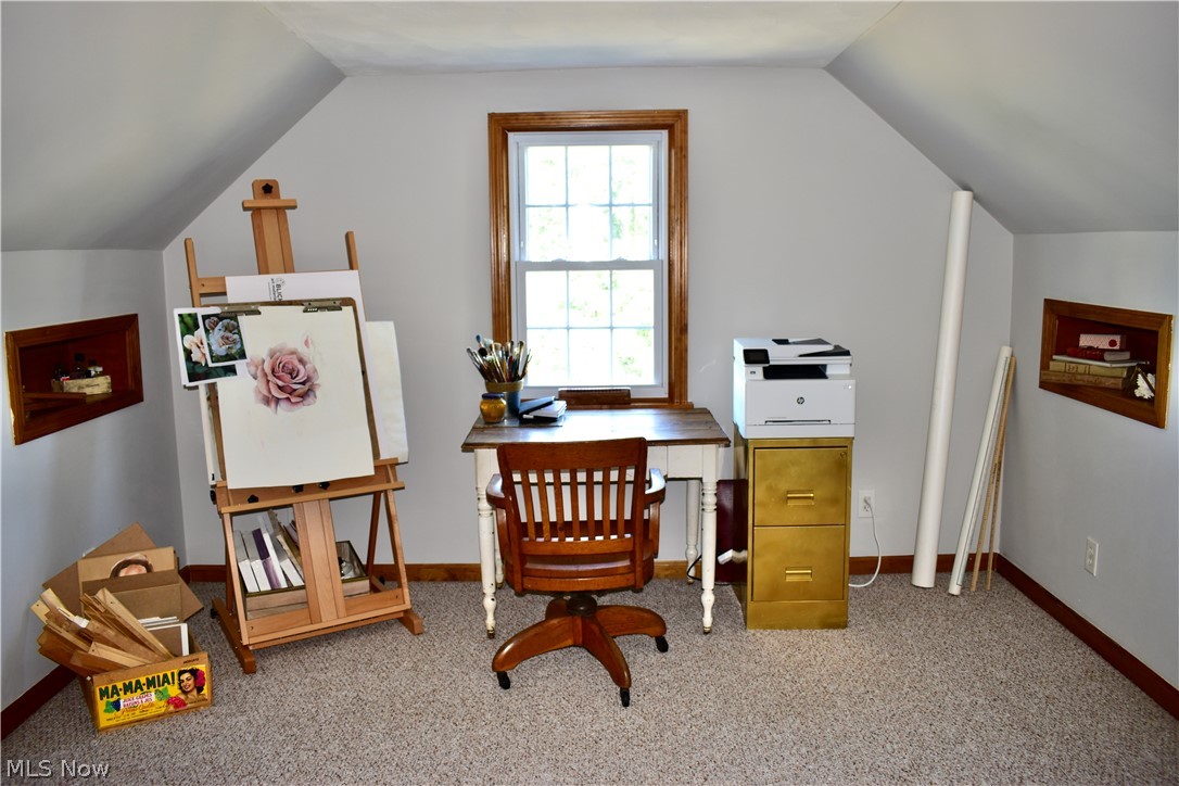 1392 Gordon Road Lyndhurst, OH 44124 - Photo 23 of 35
