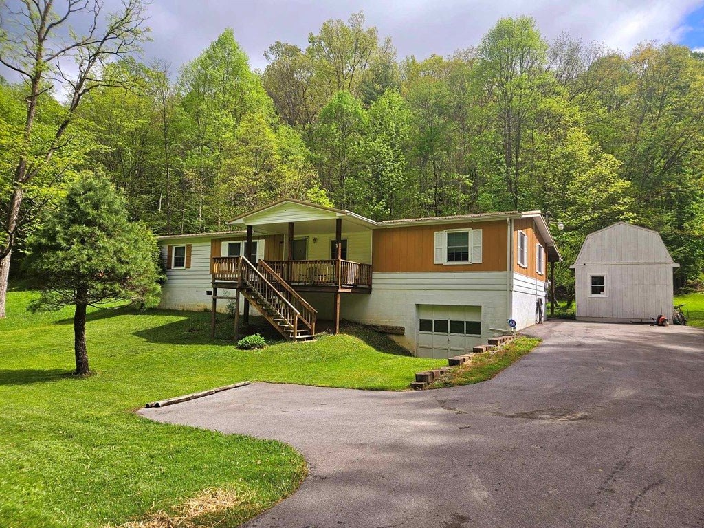 201 Debra Road Falls Mills, VA 24613 - Photo 32 of 33 Gallery Image 32