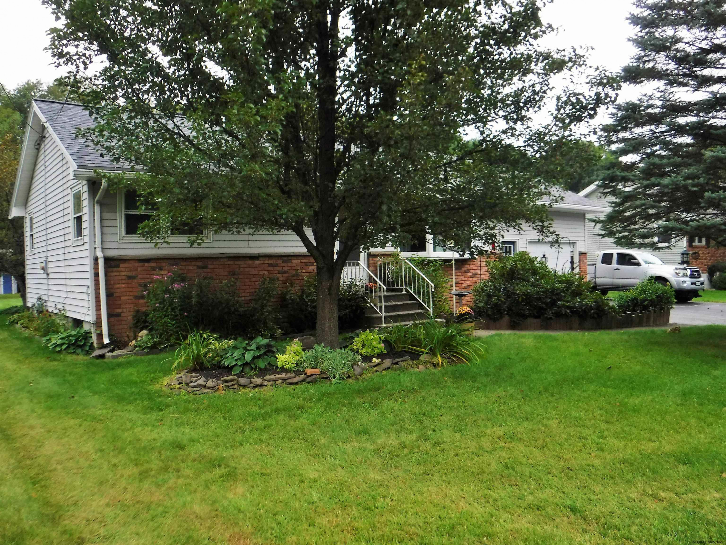 516 Stanek Road Rotterdam, NY 12306 - Photo 1 of 32 Photo 1