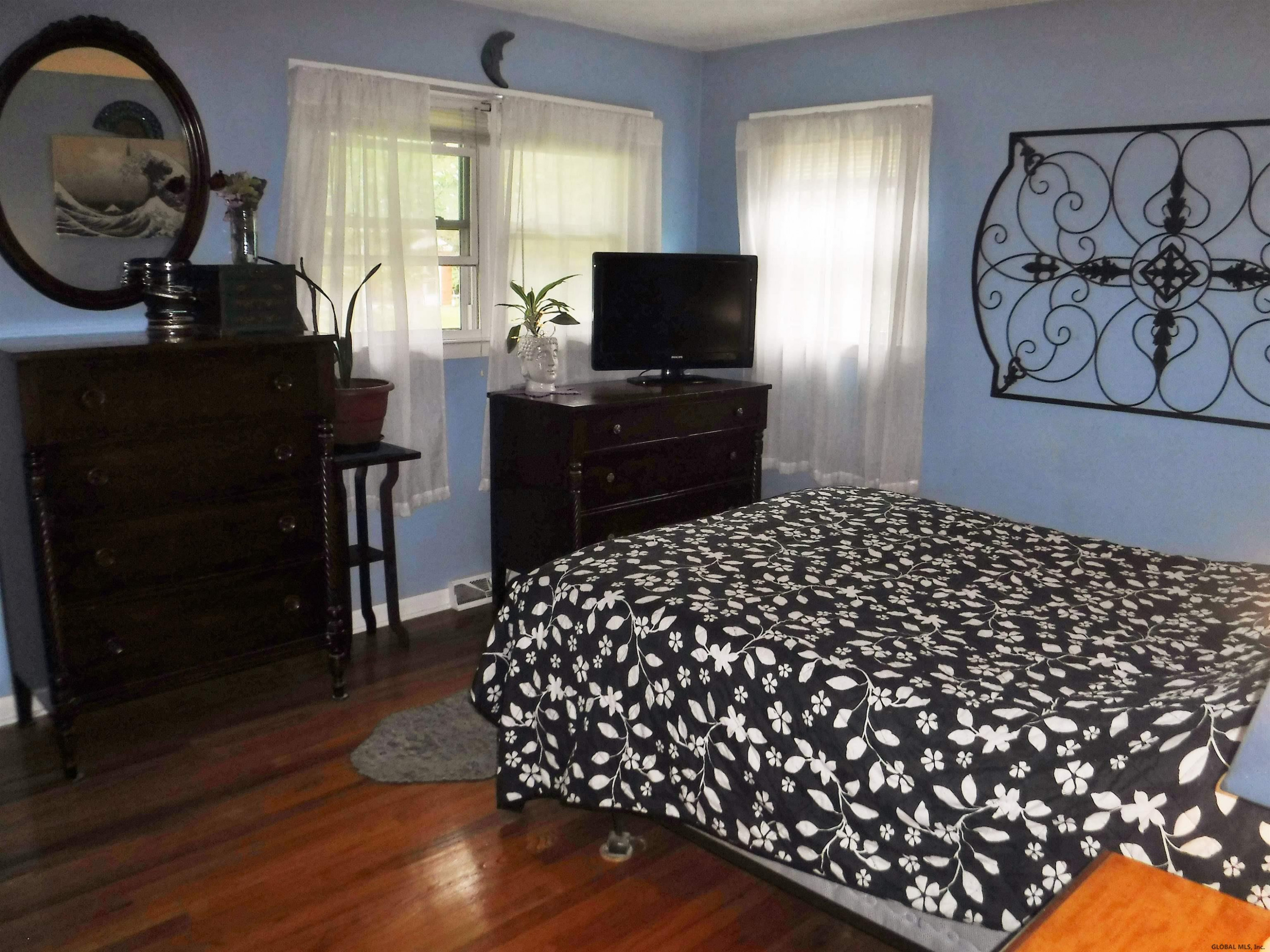 516 Stanek Road Rotterdam, NY 12306 - Photo 12 of 32 Photo 12