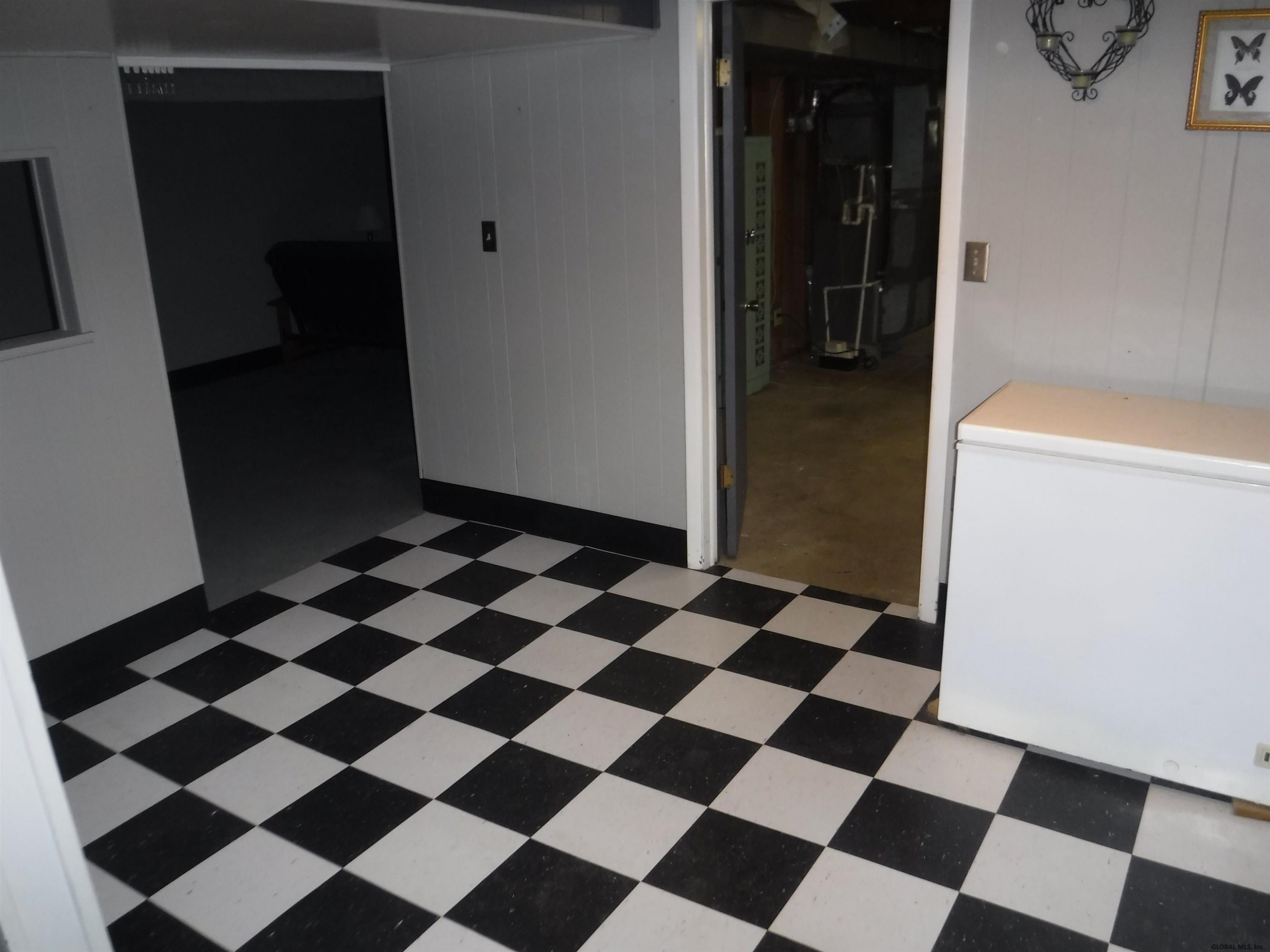 516 Stanek Road Rotterdam, NY 12306 - Photo 18 of 32 Photo 18