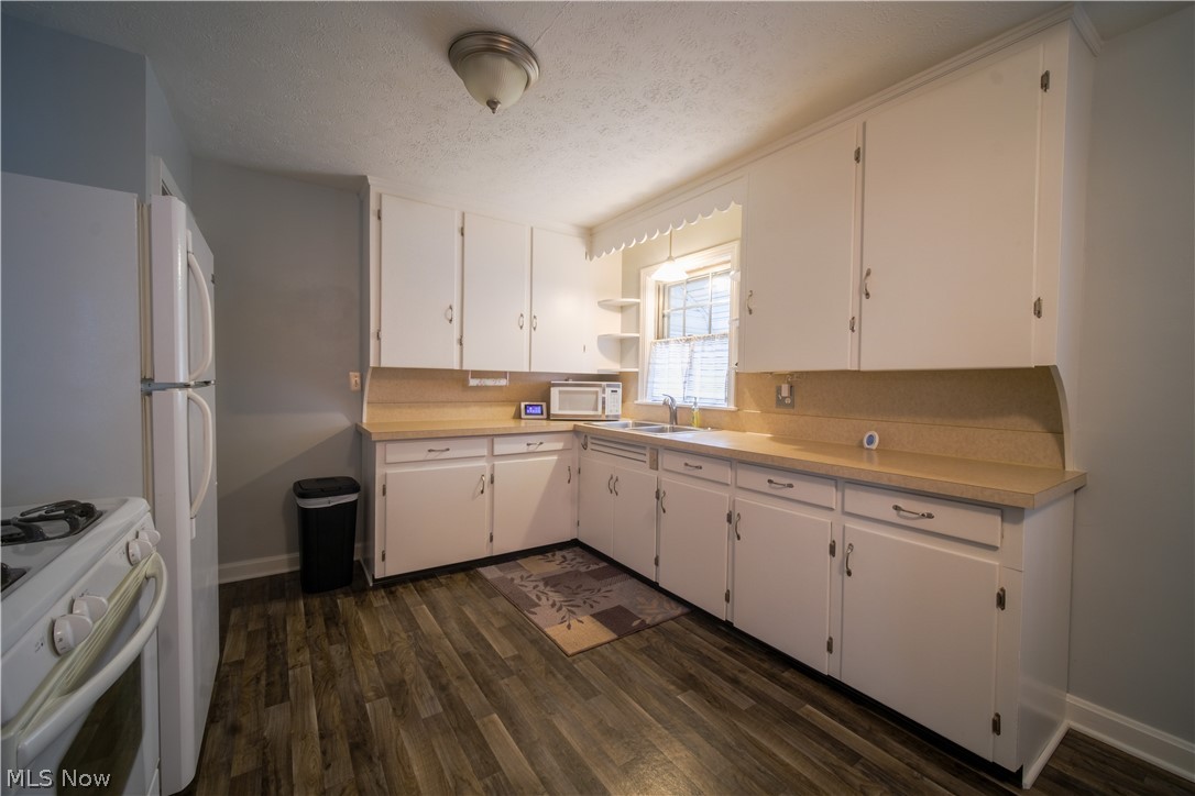 3032 9th Street Southwest Canton, OH 44710 - Photo 6 of 18
