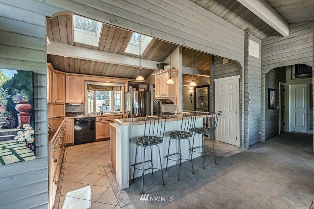 3373 Biz Point Road Anacortes, WA 98221 - Photo 8 of 25