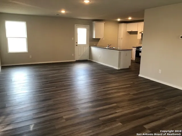 $1,595 | 9015 Little Hoss, Converse, TX 78109