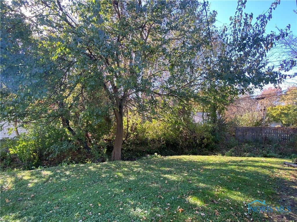 3129 Cherokee Road Toledo, OH 43613 - Photo 19 of 20 Gallery Image 19