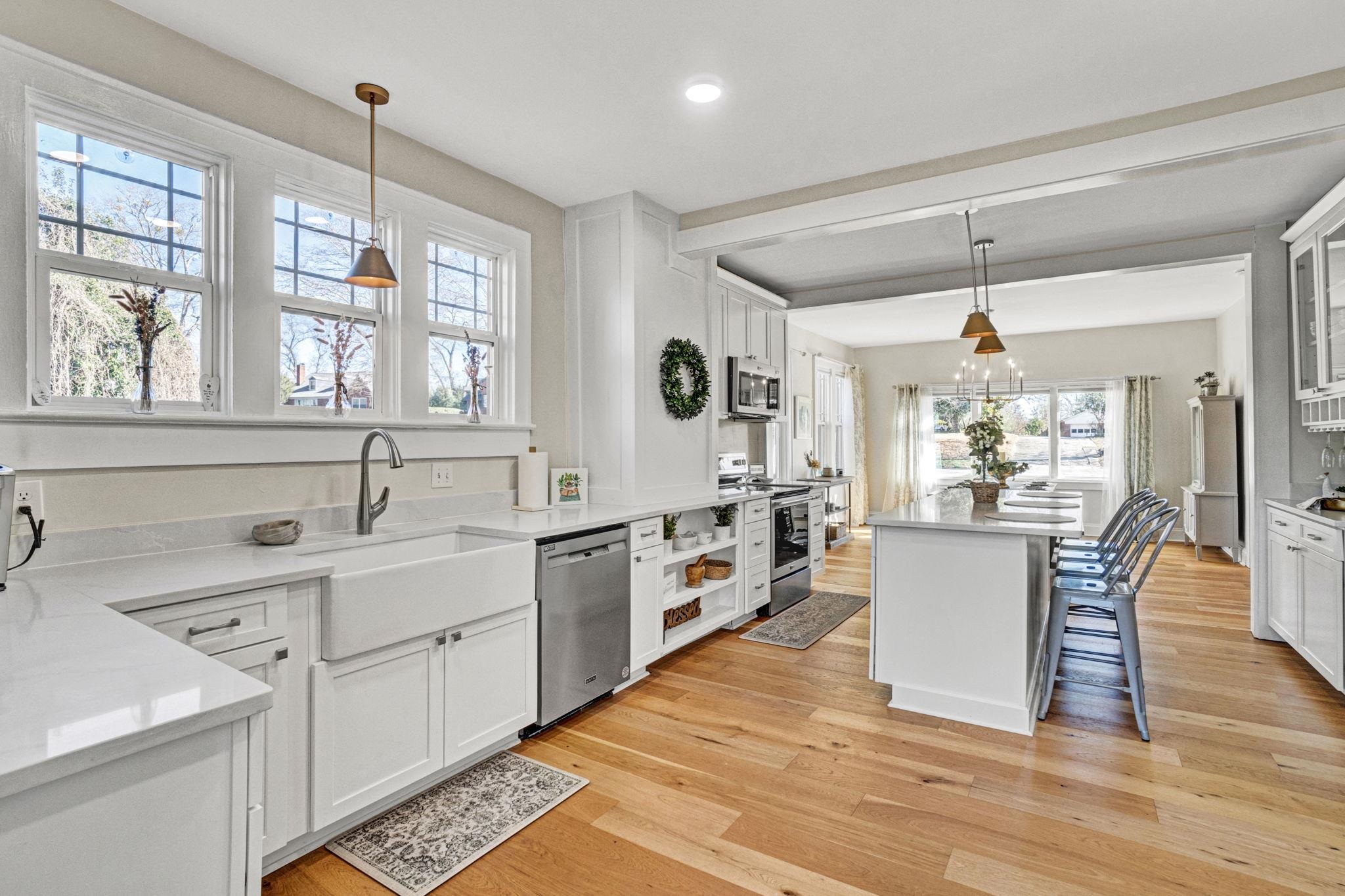 176 East Victoria Road Spartanburg, SC 29301 - Photo 11 of 46