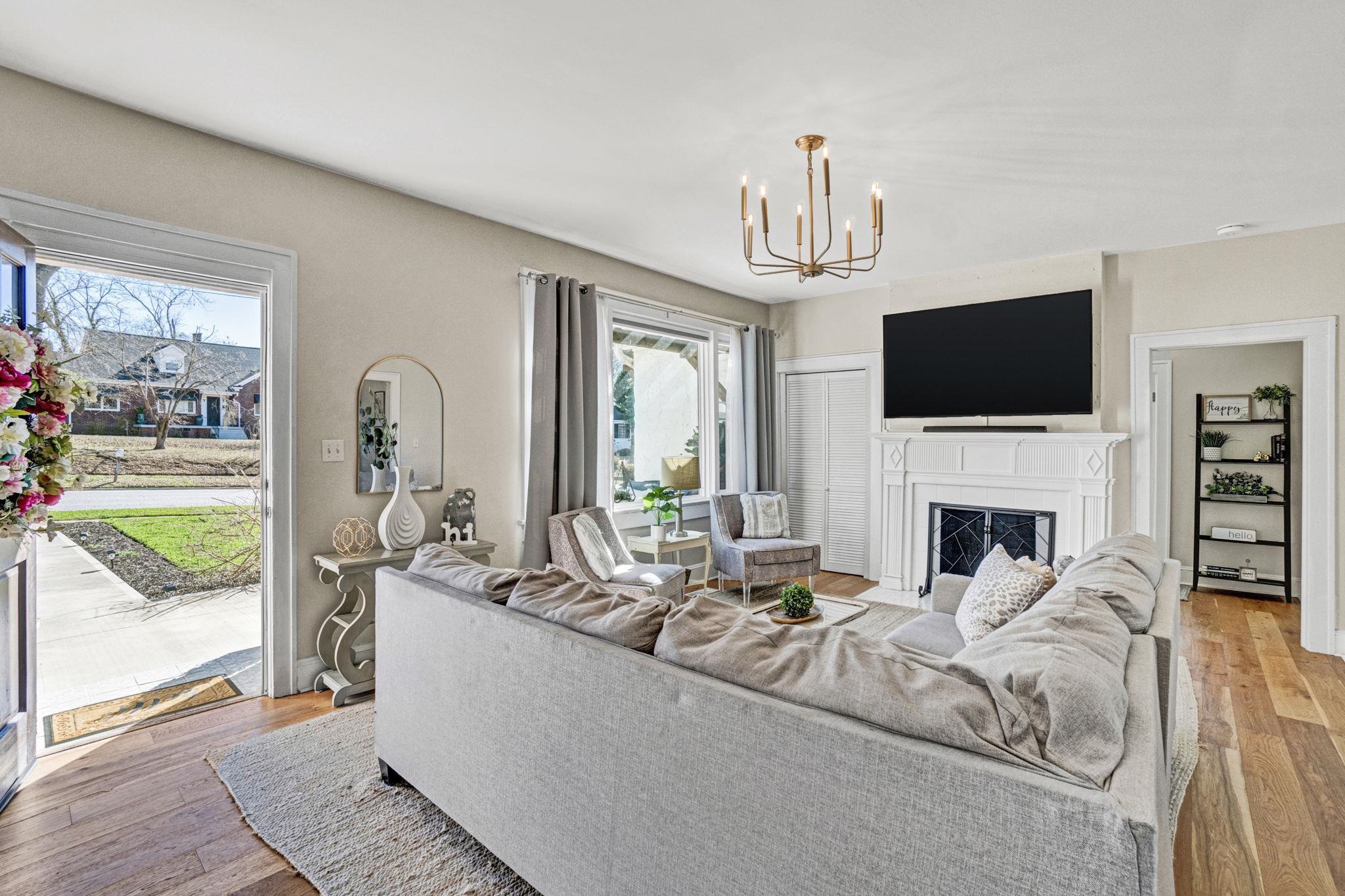 176 East Victoria Road Spartanburg, SC 29301 - Photo 4 of 46