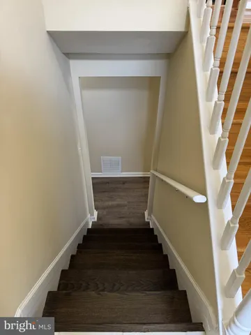 $619,900 | 8001 Hammond Street, Alexandria, VA 22309