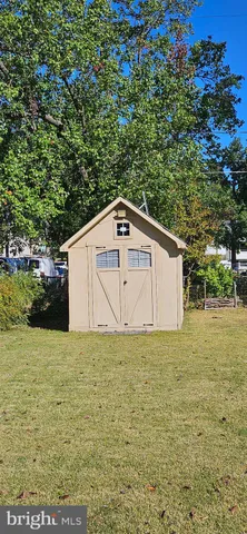 $619,900 | 8001 Hammond Street, Alexandria, VA 22309