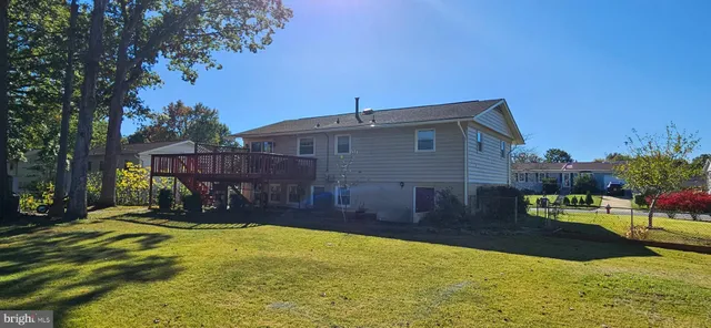 $619,900 | 8001 Hammond Street, Alexandria, VA 22309