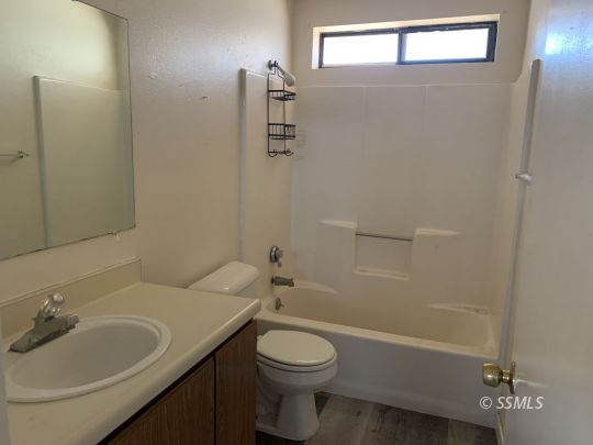 525 Commercial Avenue Ridgecrest, CA 93555 - Photo 12 of 17